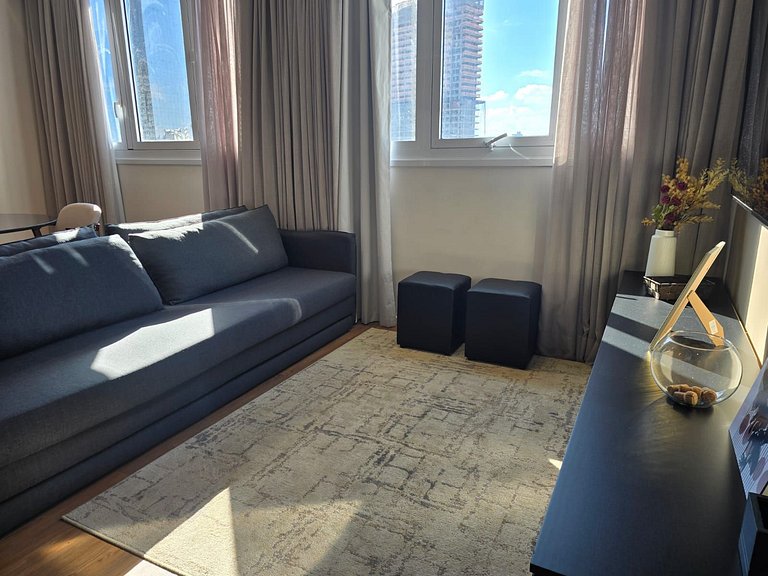 Loft Cama Queen - Eztower e Consulado EUA!