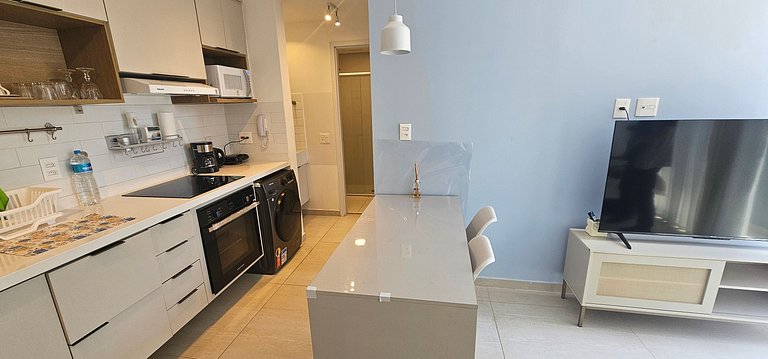 Studio com Terraço + Máq. Lavar | Consulado EUA!