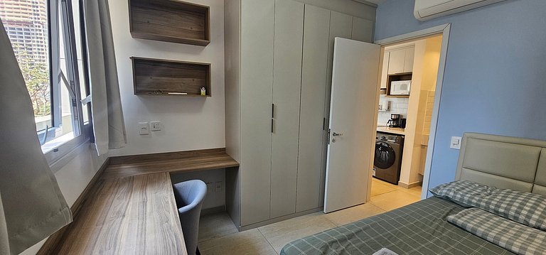 Studio c/ Terraço e Máq. de Lavar | Ext. Berrini