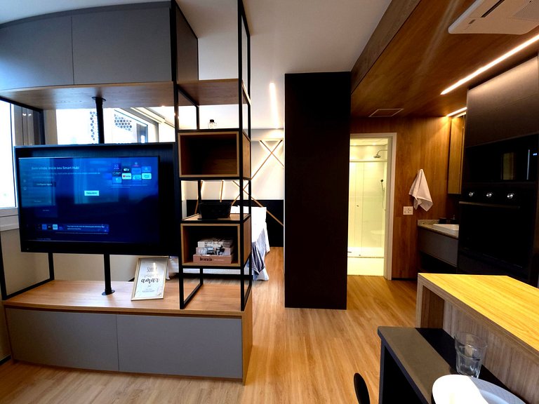 Studio Novo + 1 Vaga - Shop. Morumbi