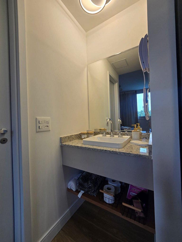 Studio até 04 pessoas - Vaga + Máq Lavar!