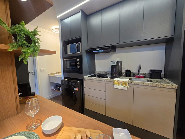 Studio até 04 pessoas - Vaga + Máq Lavar!