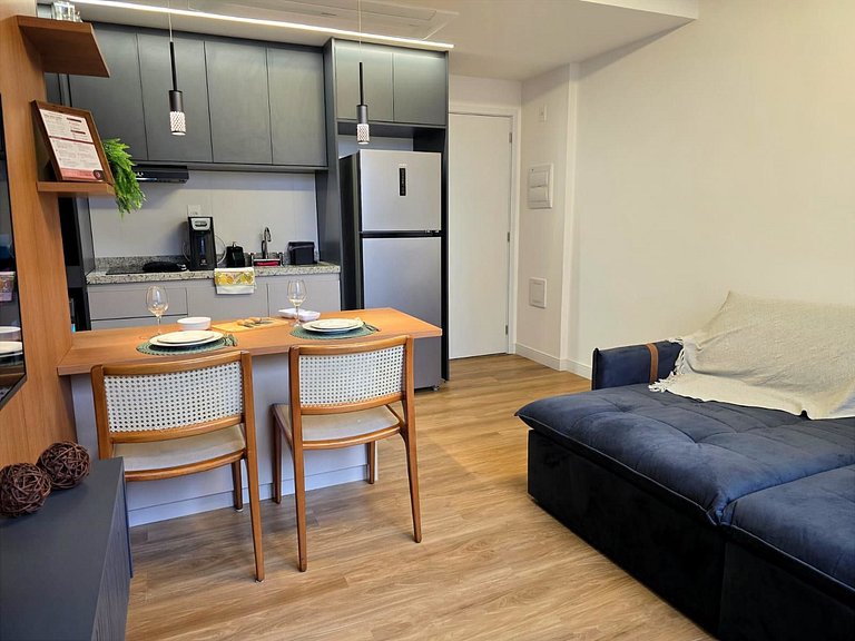 Studio até 04 pessoas - Vaga + Máq Lavar!