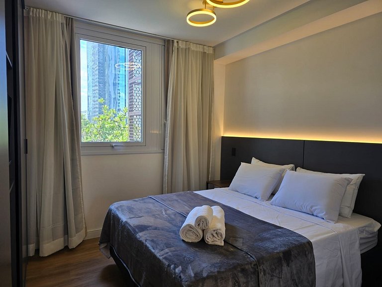 Studio até 04 pessoas - Vaga + Máq Lavar!