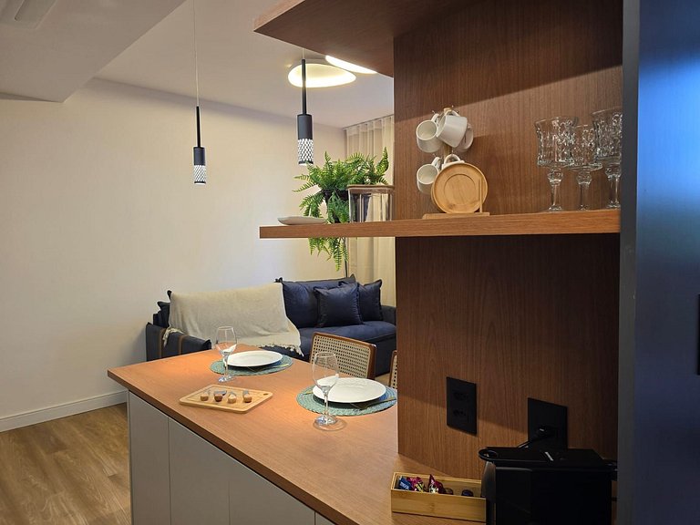 Studio até 04 pessoas - Vaga + Máq Lavar!