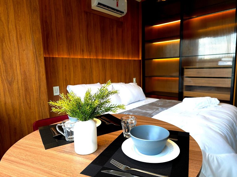 Studio Novo ao lado Metrô Brooklin!