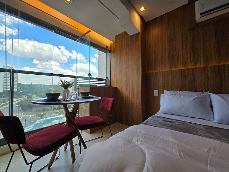 Studio Novo ao lado Metrô Brooklin!