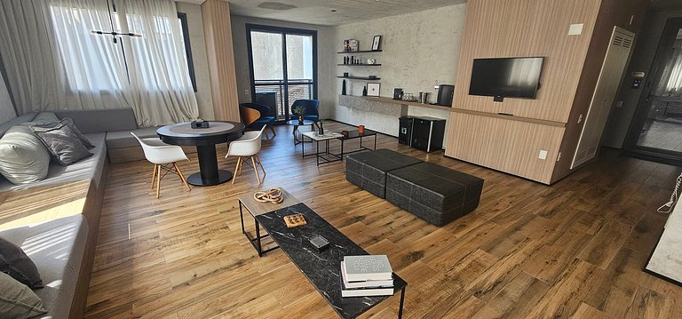 Studio Novo ao lado Metrô Brooklin!