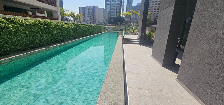 Studio Novo ao lado Metrô Brooklin!