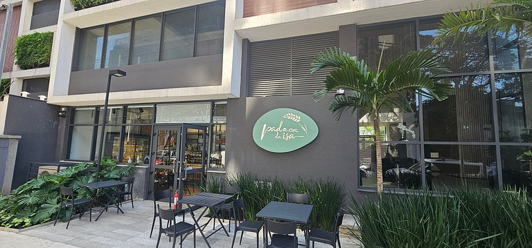 Studio Novo ao lado Metrô Brooklin!