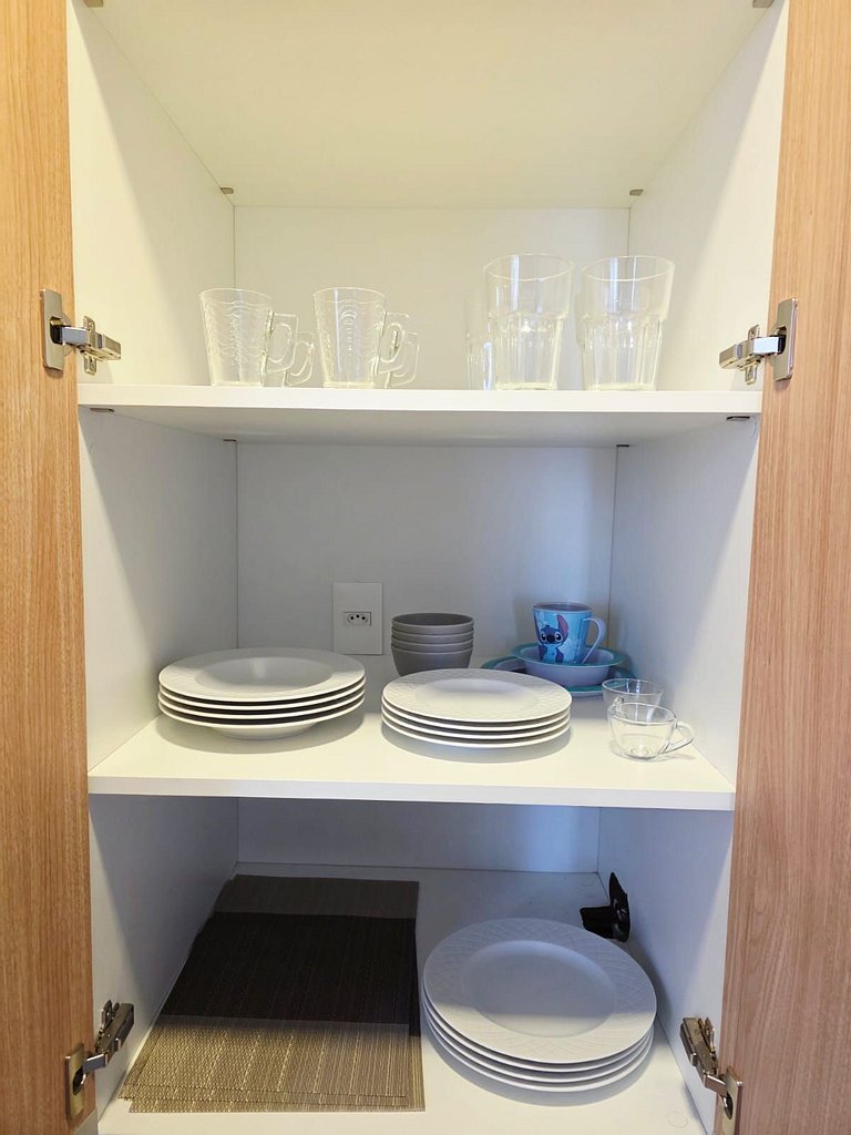 Apart. 2 dormitórios + Máq. Lavar | EzTower