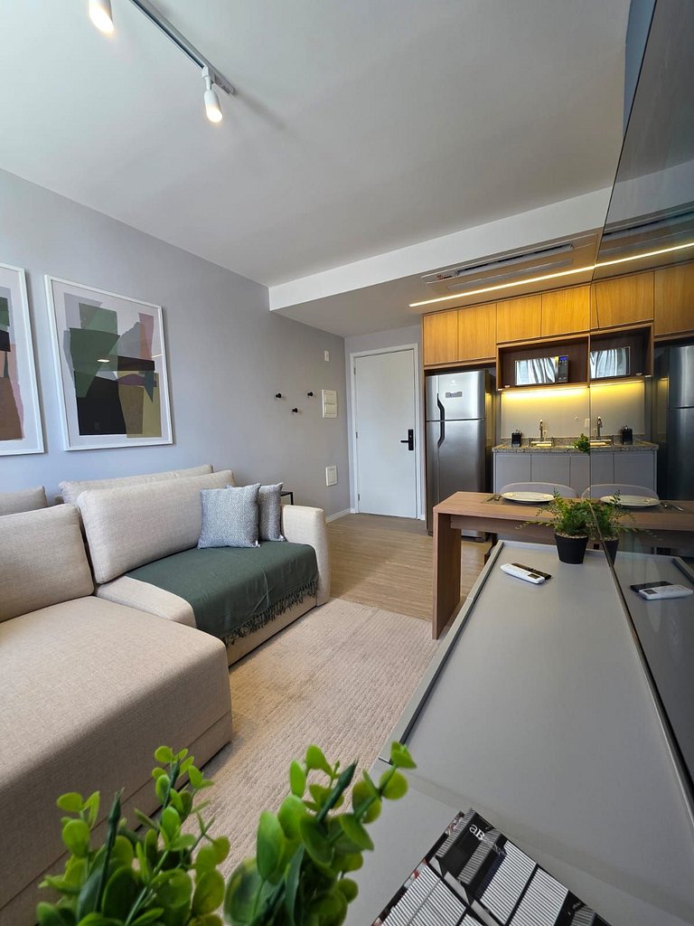 Apart. 2 dormitórios + Máq. Lavar | EzTower