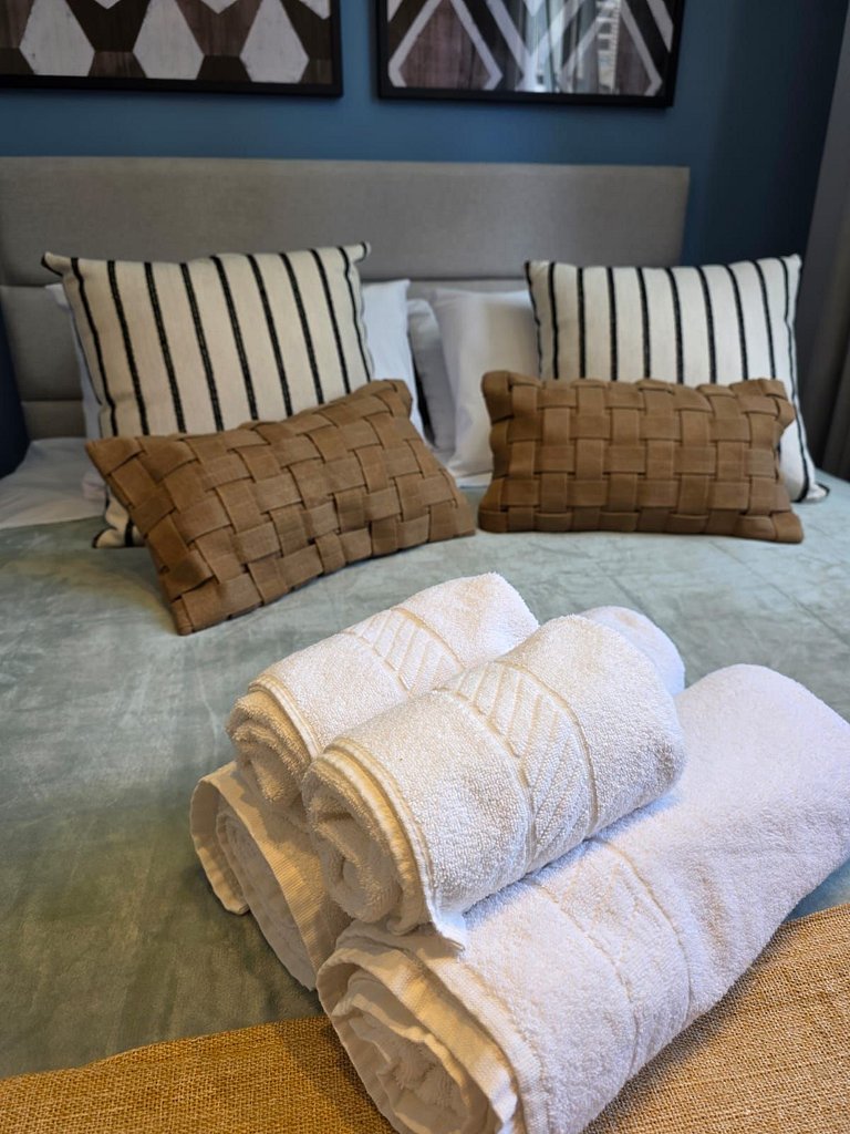 Apart. 2 dormitórios + Máq. Lavar | EzTower