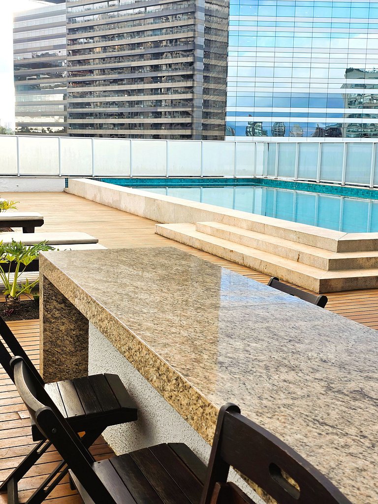 Studio com Terraço - Shop Morumbi e Consulado EUA!